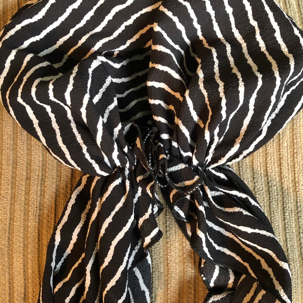 Black and white bandana